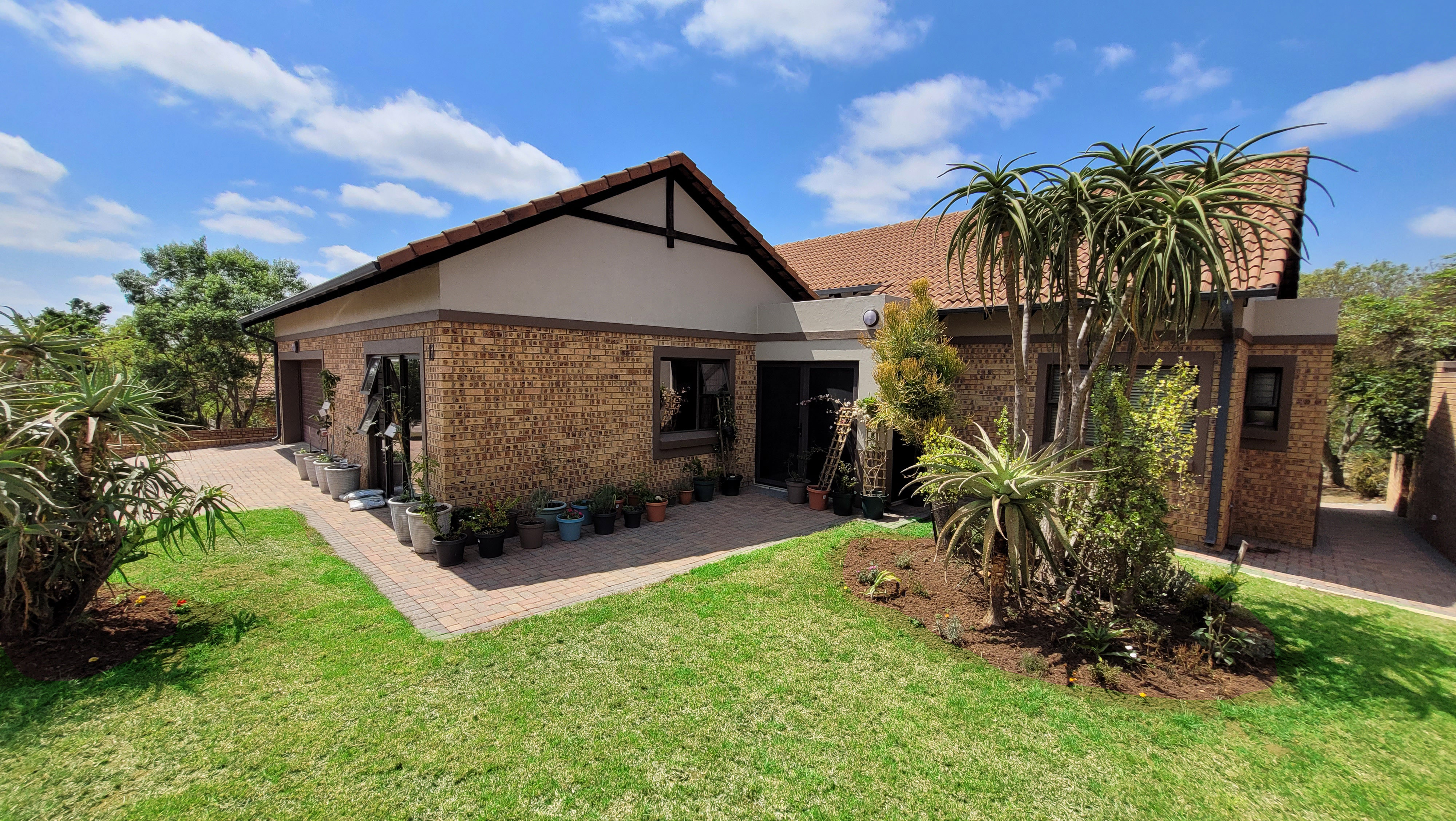 4 Bedroom Property for Sale in Bateleur Estate Mpumalanga