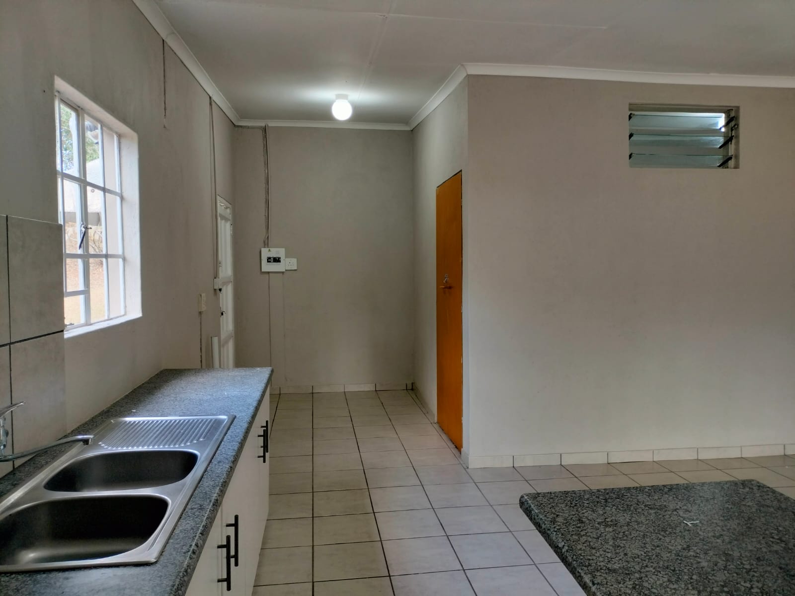 To Let 1 Bedroom Property for Rent in Hilltop AH Mpumalanga