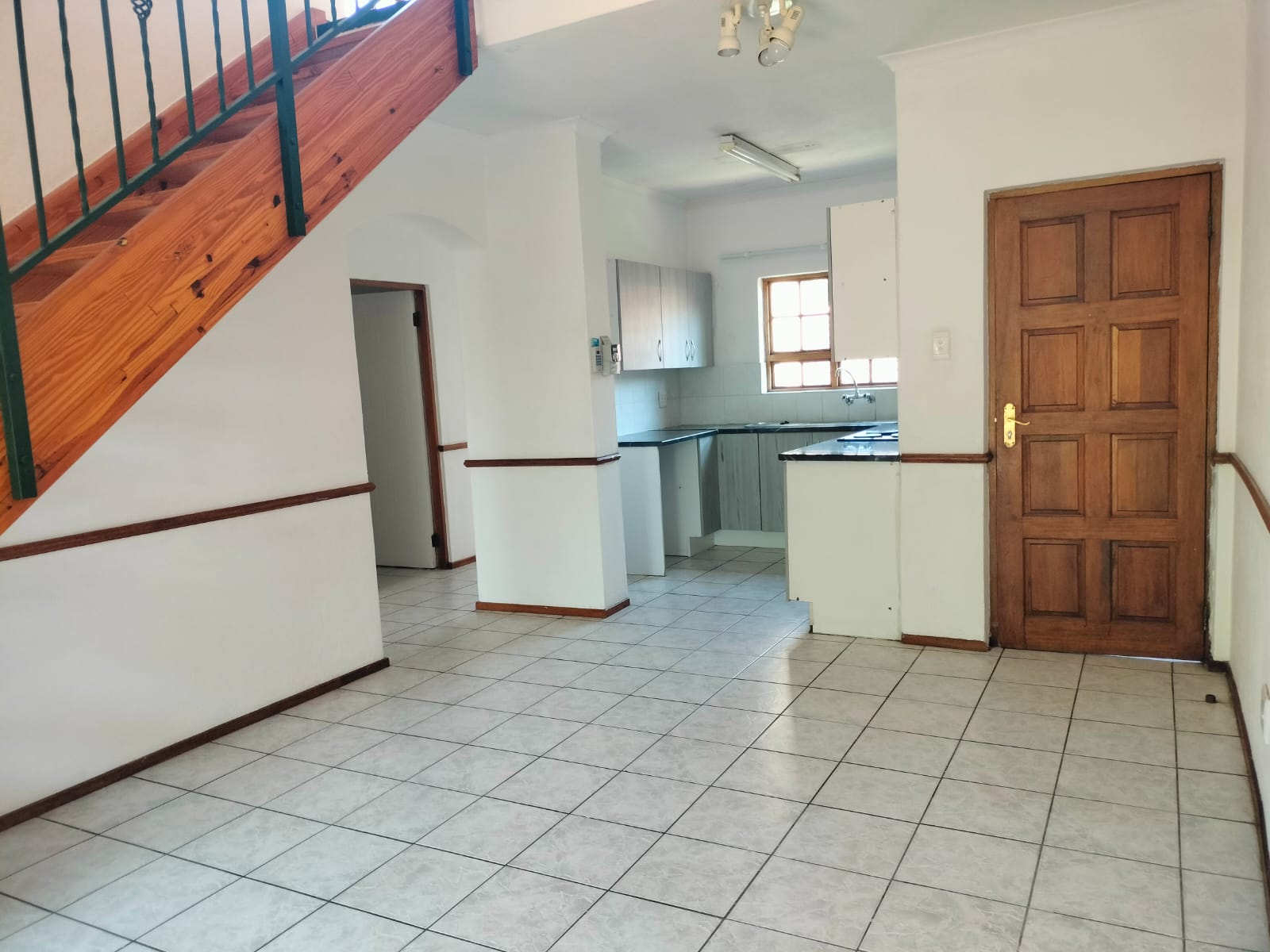 To Let 2 Bedroom Property for Rent in Riverside Park Mpumalanga