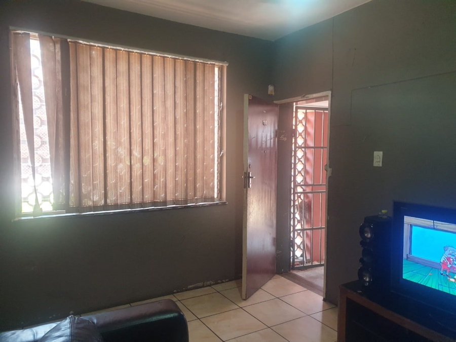 2 Bedroom Property for Sale in Nelspruit Mpumalanga