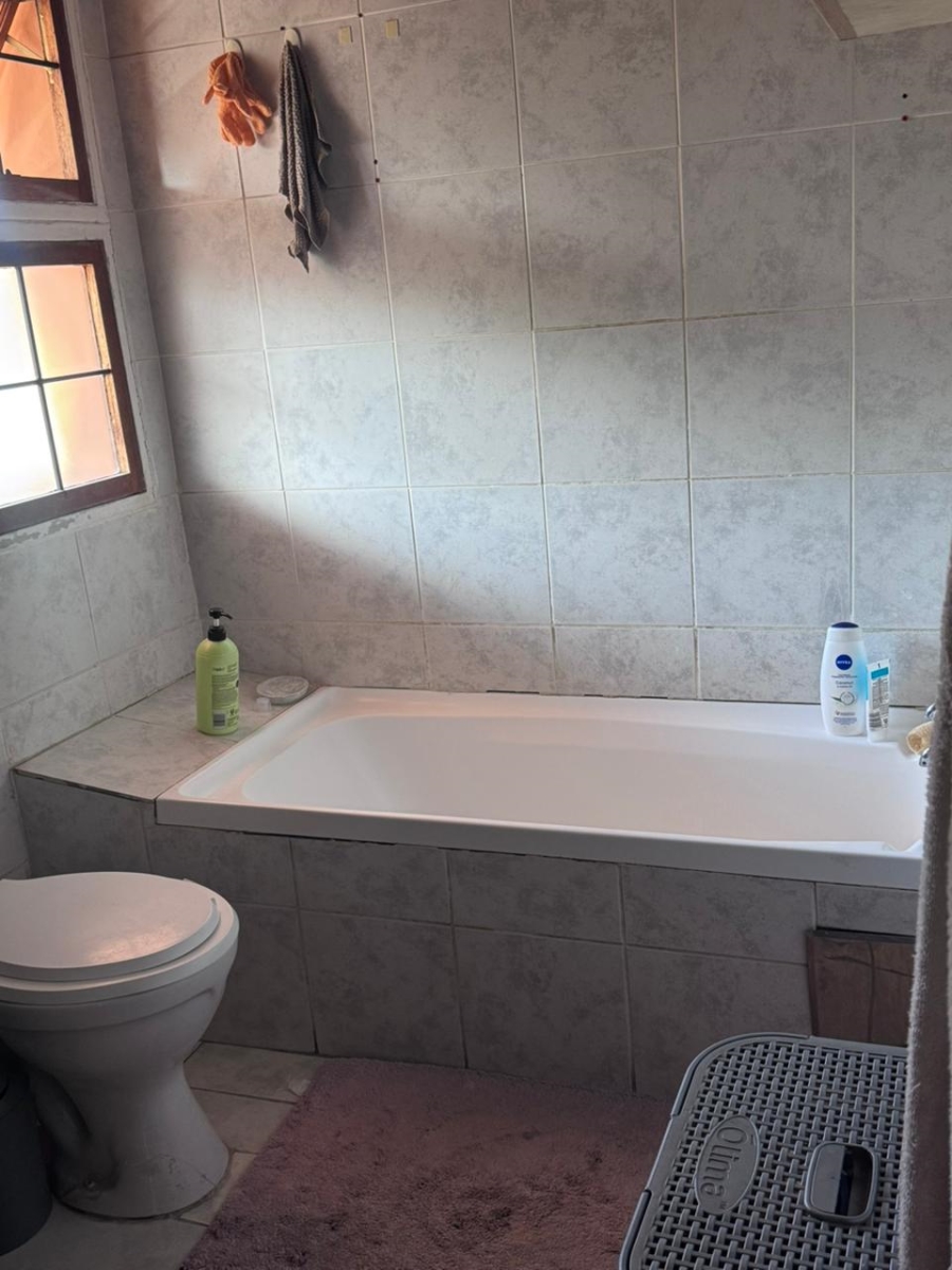 1 Bedroom Property for Sale in White River Mpumalanga