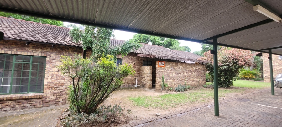 2 Bedroom Property for Sale in West Acres Ext 13 Mpumalanga