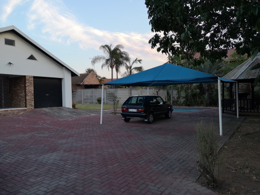 To Let 3 Bedroom Property for Rent in Nelspruit Ext 1 Mpumalanga