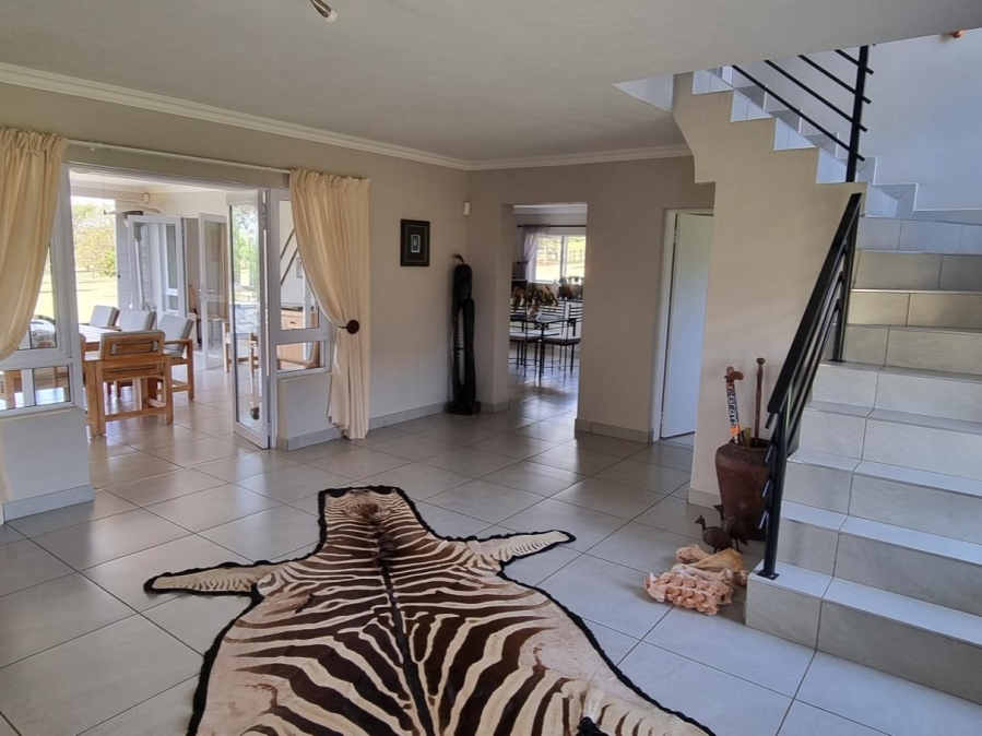 5 Bedroom Property for Sale in White River Mpumalanga