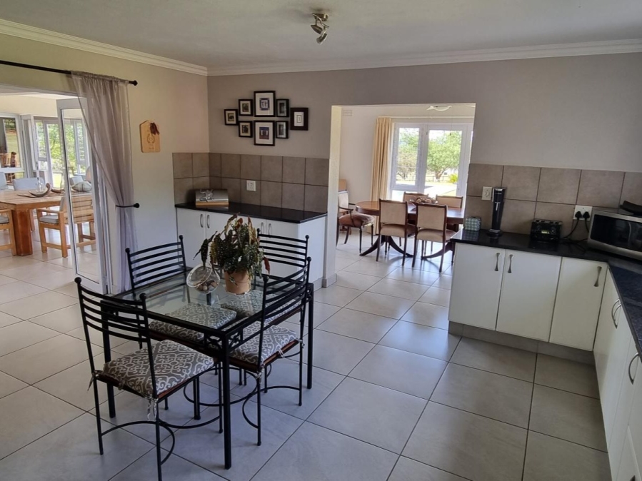 5 Bedroom Property for Sale in White River Mpumalanga