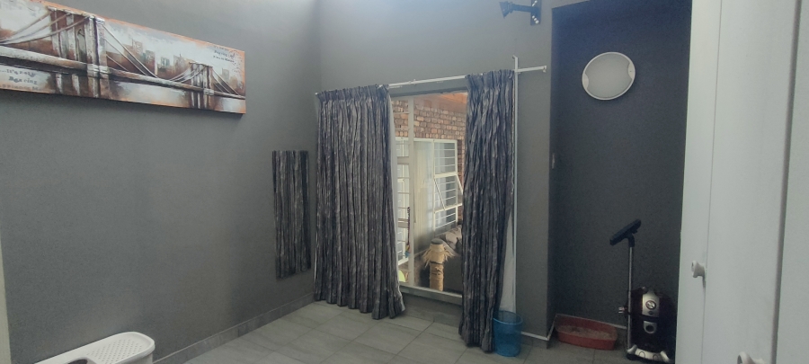 4 Bedroom Property for Sale in Die Heuwel Ext 4 Mpumalanga