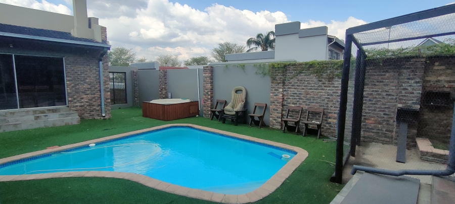 4 Bedroom Property for Sale in Die Heuwel Ext 4 Mpumalanga