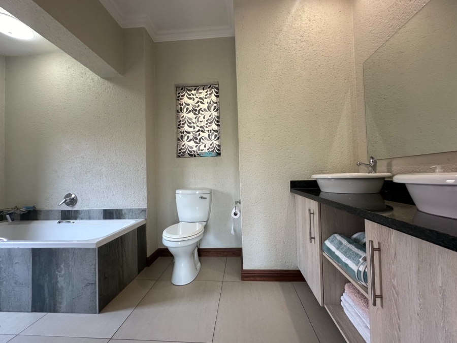 3 Bedroom Property for Sale in Sonheuwel Ext 1 Mpumalanga