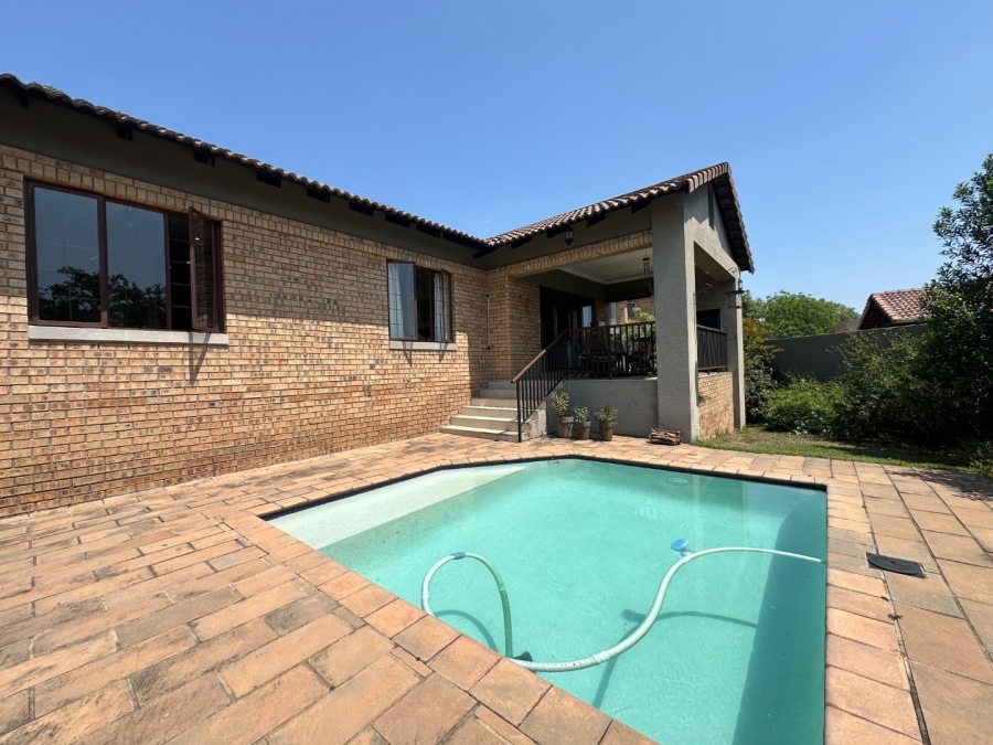 3 Bedroom Property for Sale in Sonheuwel Ext 1 Mpumalanga