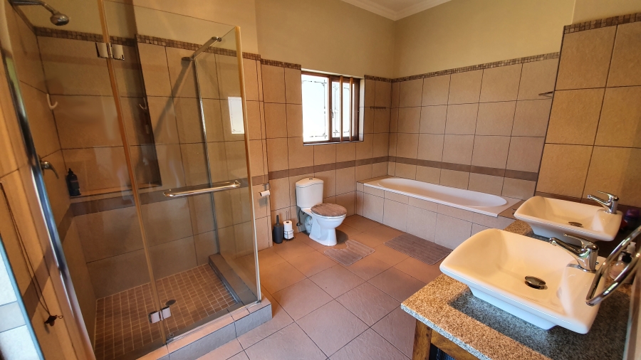 3 Bedroom Property for Sale in Sonheuwel Mpumalanga