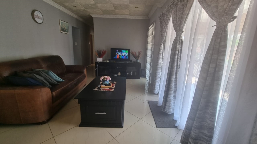 3 Bedroom Property for Sale in Kamagugu Mpumalanga