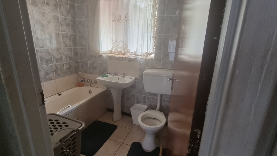 3 Bedroom Property for Sale in Kamagugu Mpumalanga