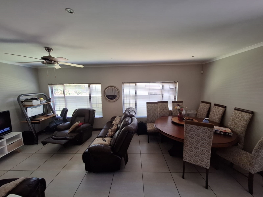 To Let 3 Bedroom Property for Rent in Sonheuwel Ext 1 Mpumalanga