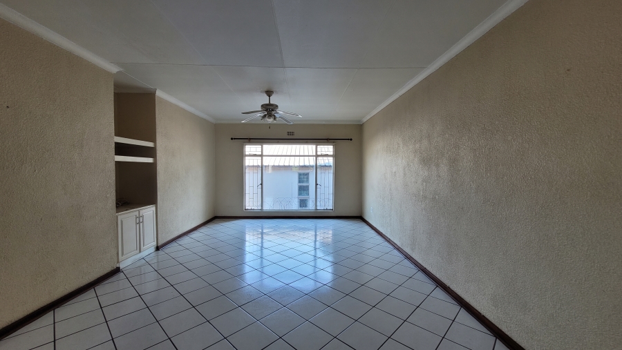 2 Bedroom Property for Sale in Nelspruit Mpumalanga