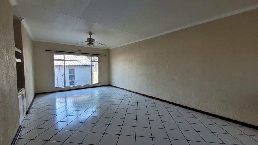 2 Bedroom Property for Sale in Nelspruit Mpumalanga