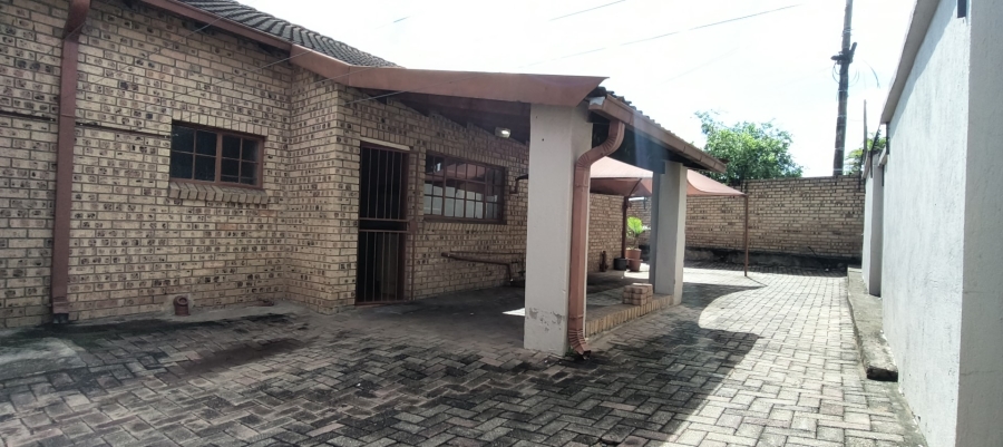 3 Bedroom Property for Sale in West Acres Ext 13 Mpumalanga