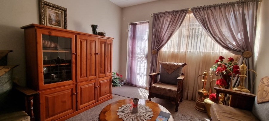 1 Bedroom Property for Sale in Trichardt Mpumalanga