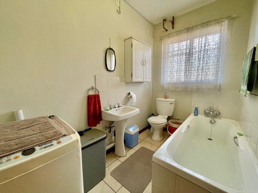 1 Bedroom Property for Sale in Trichardt Mpumalanga