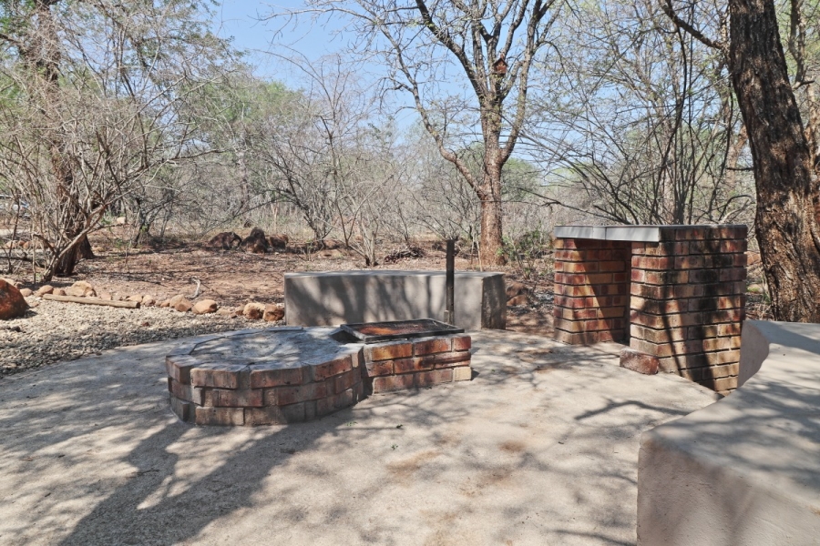 2 Bedroom Property for Sale in Marloth Park Mpumalanga