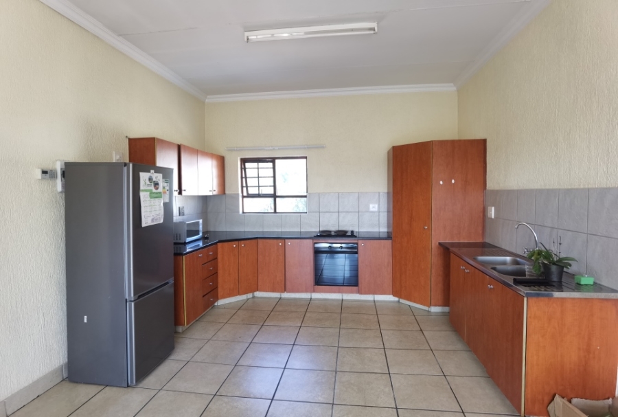 To Let 2 Bedroom Property for Rent in Nelspruit Ext 2 Mpumalanga