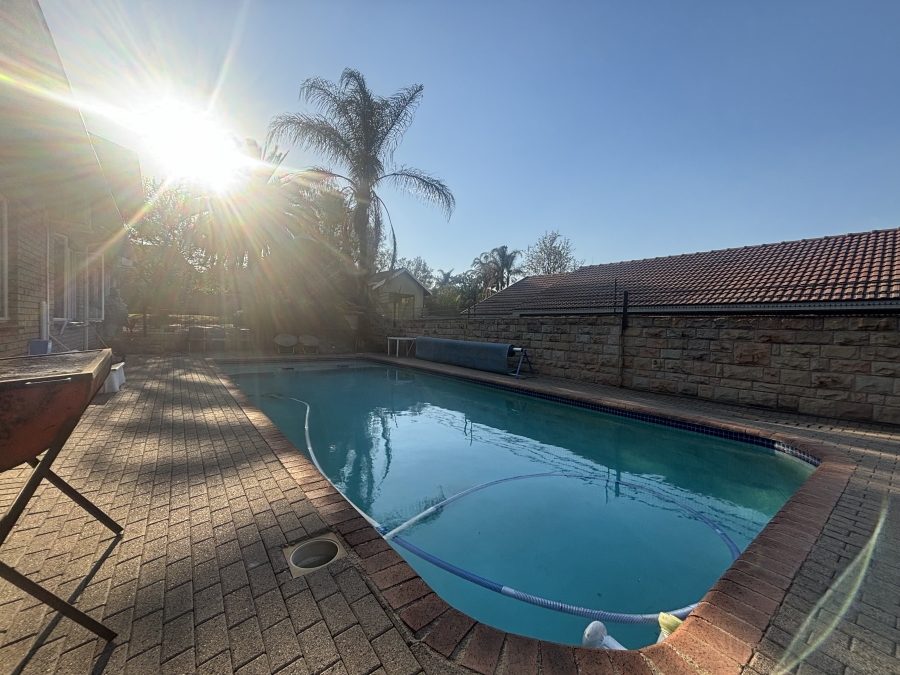 5 Bedroom Property for Sale in Die Heuwel Mpumalanga