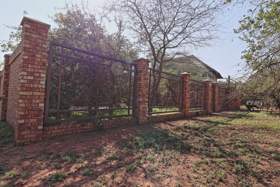 2 Bedroom Property for Sale in Marloth Park Mpumalanga