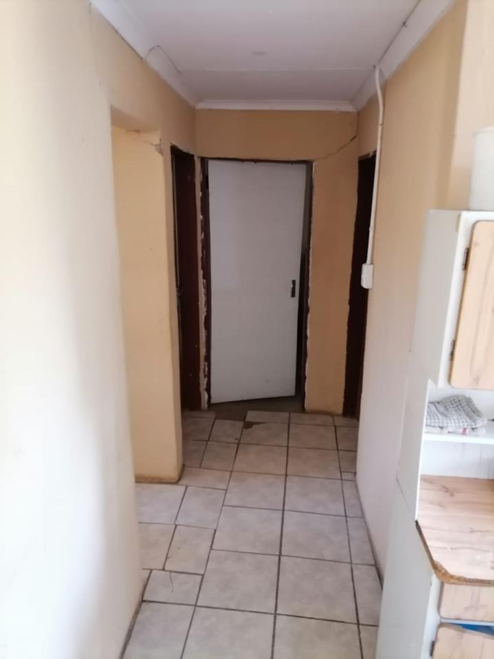 2 Bedroom Property for Sale in Kanyamazane Mpumalanga