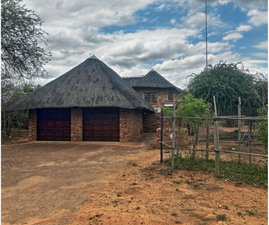 4 Bedroom Property for Sale in Marloth Park Mpumalanga