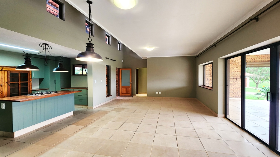 3 Bedroom Property for Sale in Bateleur Estate Mpumalanga