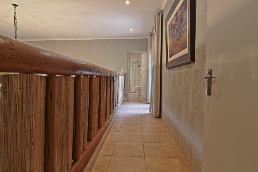 5 Bedroom Property for Sale in Marloth Park Mpumalanga