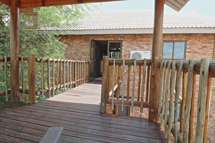 5 Bedroom Property for Sale in Marloth Park Mpumalanga