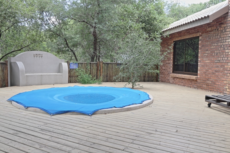 5 Bedroom Property for Sale in Marloth Park Mpumalanga