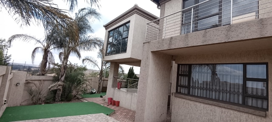 6 Bedroom Property for Sale in Model Park Mpumalanga