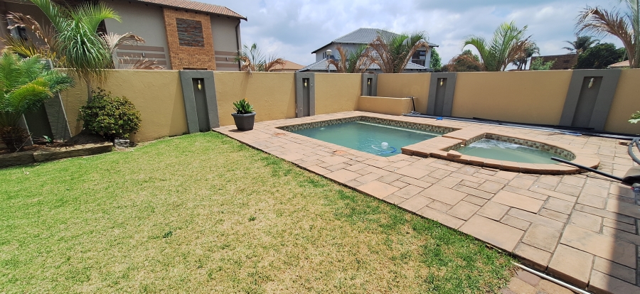 To Let 3 Bedroom Property for Rent in Reyno Ridge Mpumalanga