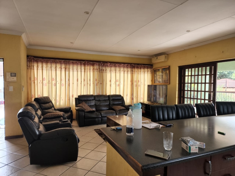 3 Bedroom Property for Sale in Sonheuwel Mpumalanga