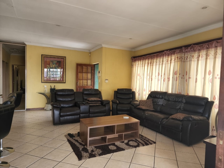 3 Bedroom Property for Sale in Sonheuwel Mpumalanga