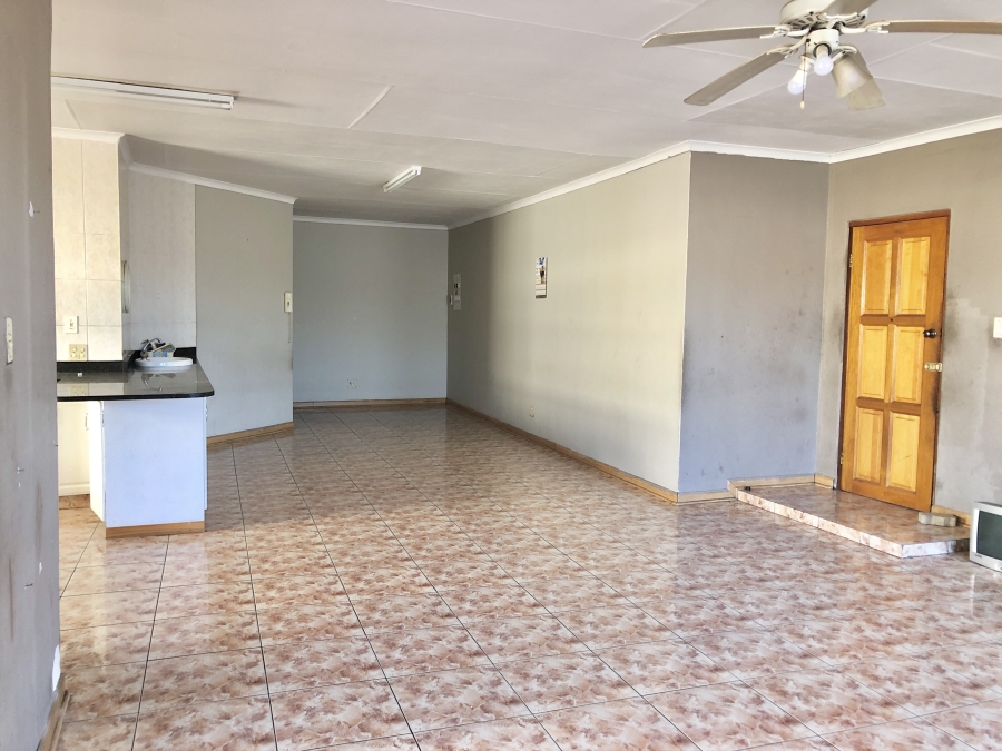 To Let 3 Bedroom Property for Rent in White River Mpumalanga