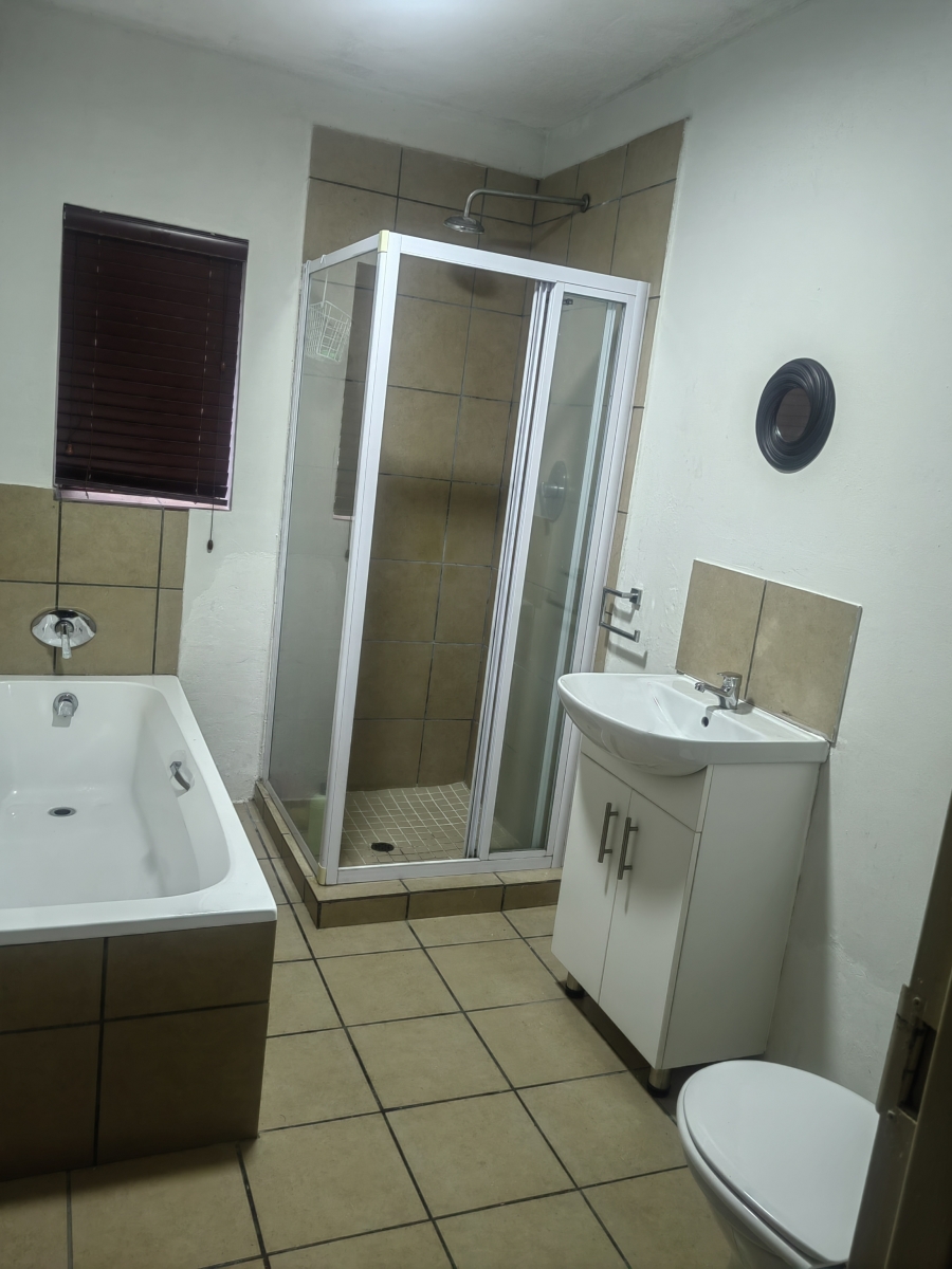 To Let 2 Bedroom Property for Rent in Stonehenge Mpumalanga