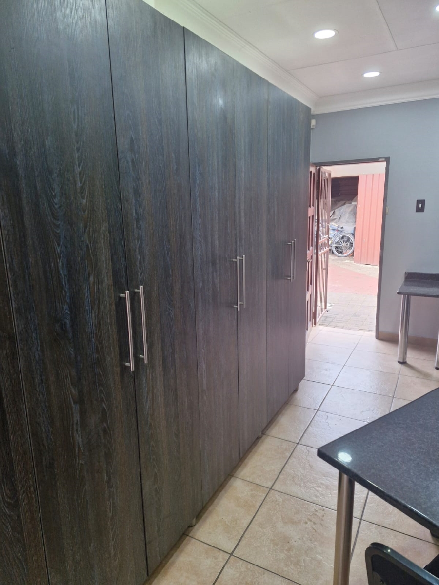 To Let commercial Property for Rent in Witbank Ext 10 Mpumalanga