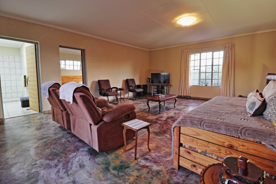 4 Bedroom Property for Sale in Marloth Park Mpumalanga