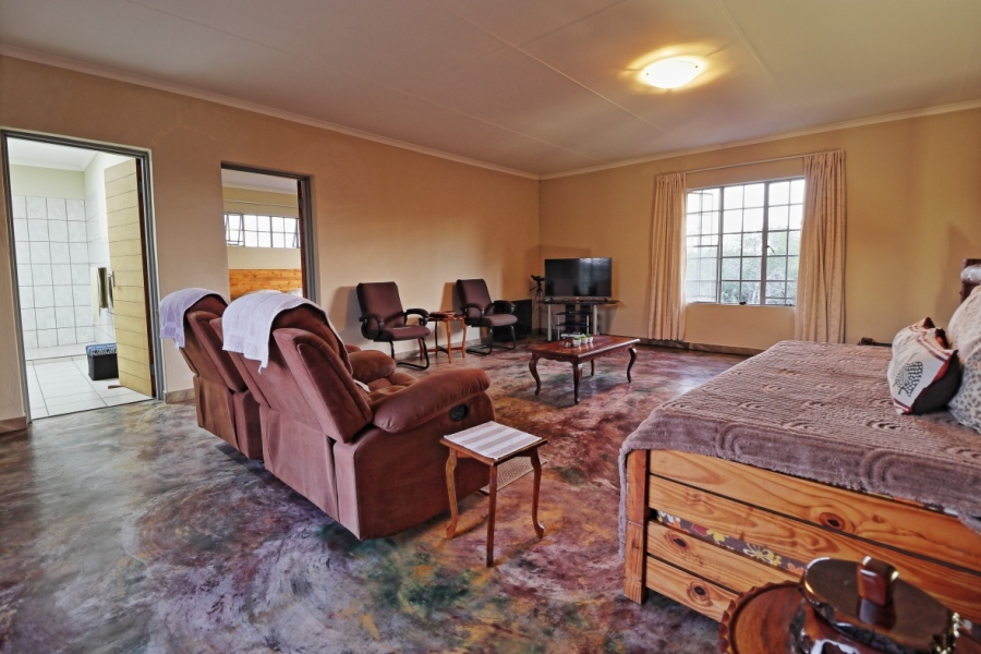 4 Bedroom Property for Sale in Marloth Park Mpumalanga