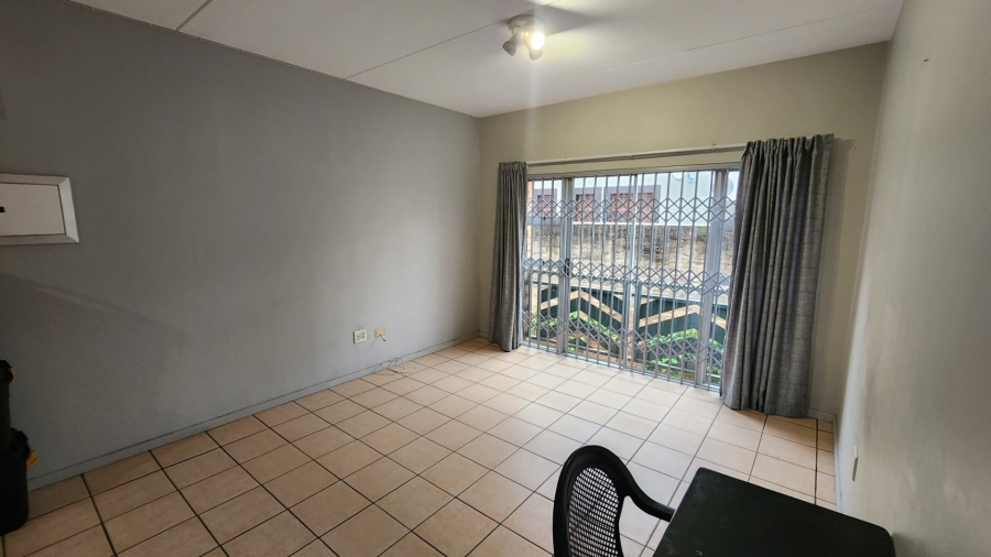 2 Bedroom Property for Sale in Nelspruit Mpumalanga