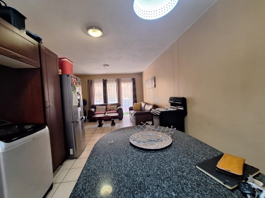 2 Bedroom Property for Sale in Sonheuwel Mpumalanga