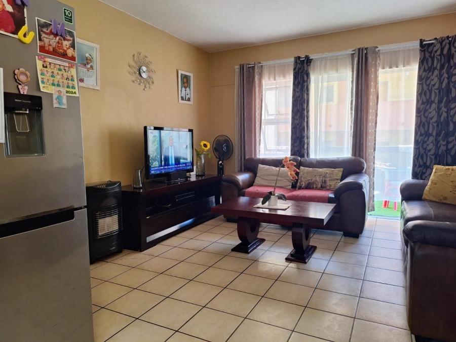 2 Bedroom Property for Sale in Sonheuwel Mpumalanga