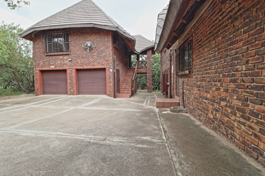 4 Bedroom Property for Sale in Marloth Park Mpumalanga