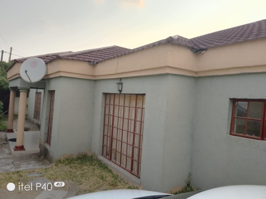 3 Bedroom Property for Sale in Entokozweni East Mpumalanga