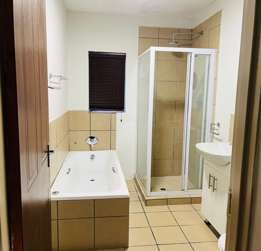 To Let 2 Bedroom Property for Rent in Stonehenge Ext 1 Mpumalanga