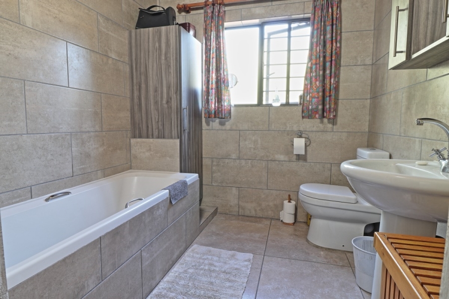 2 Bedroom Property for Sale in Marloth Park Mpumalanga