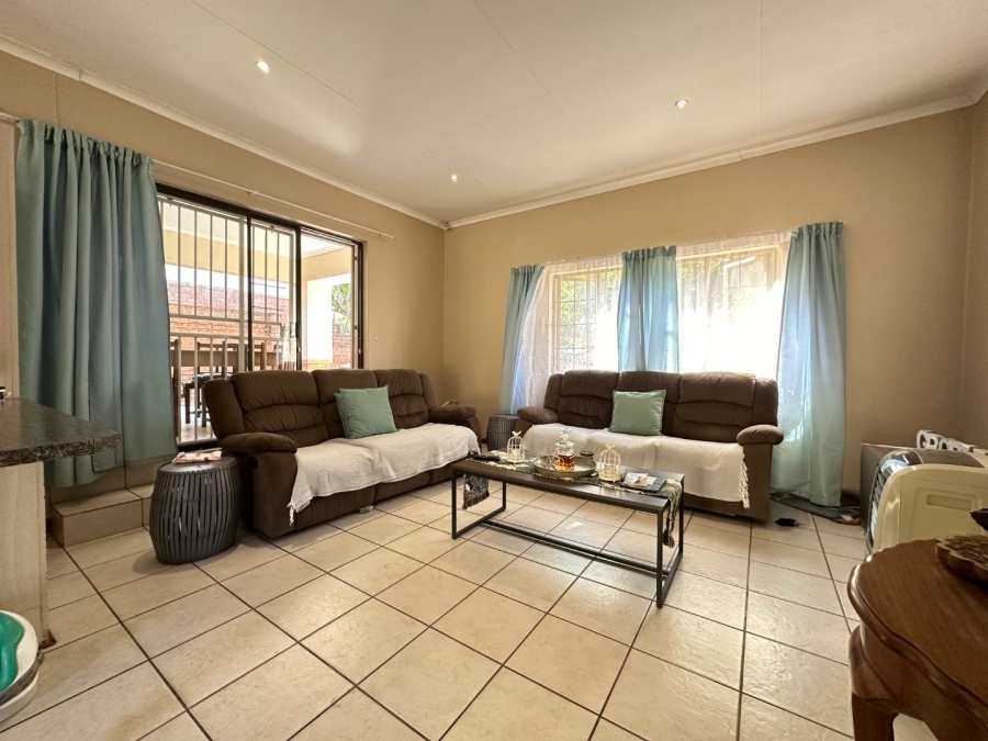 3 Bedroom Property for Sale in Nelspruit Ext 2 Mpumalanga