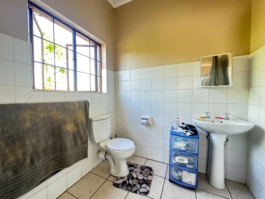 3 Bedroom Property for Sale in Nelspruit Ext 2 Mpumalanga